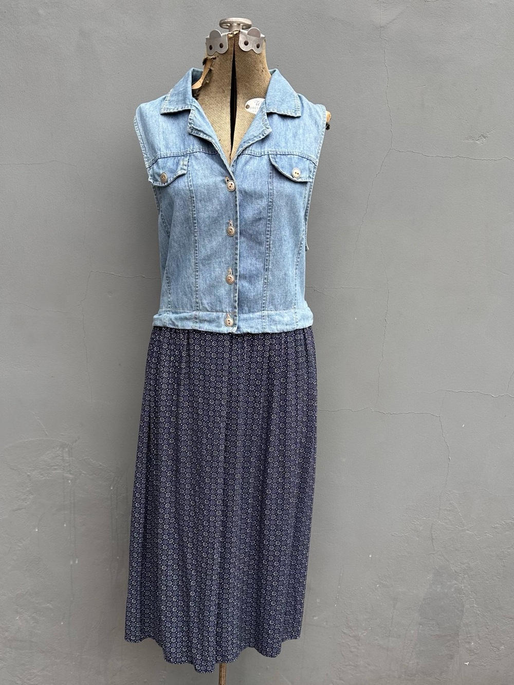 Vintage 90s R.J. Stevens Denim Floral Midi Dress Made in USA